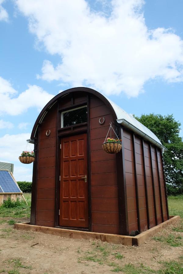 Вилла Get Away Hide Away Dereham Экстерьер фото