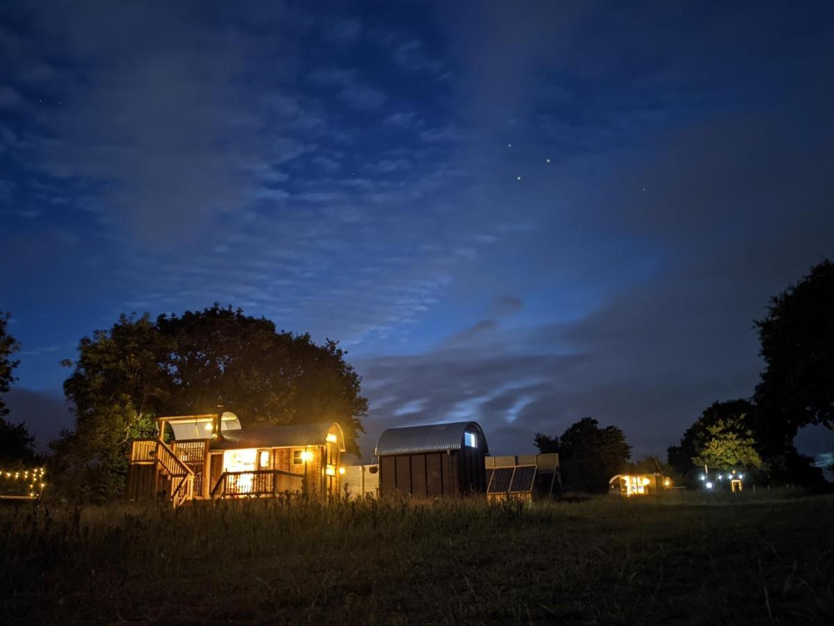 Вилла Get Away Hide Away Dereham Экстерьер фото
